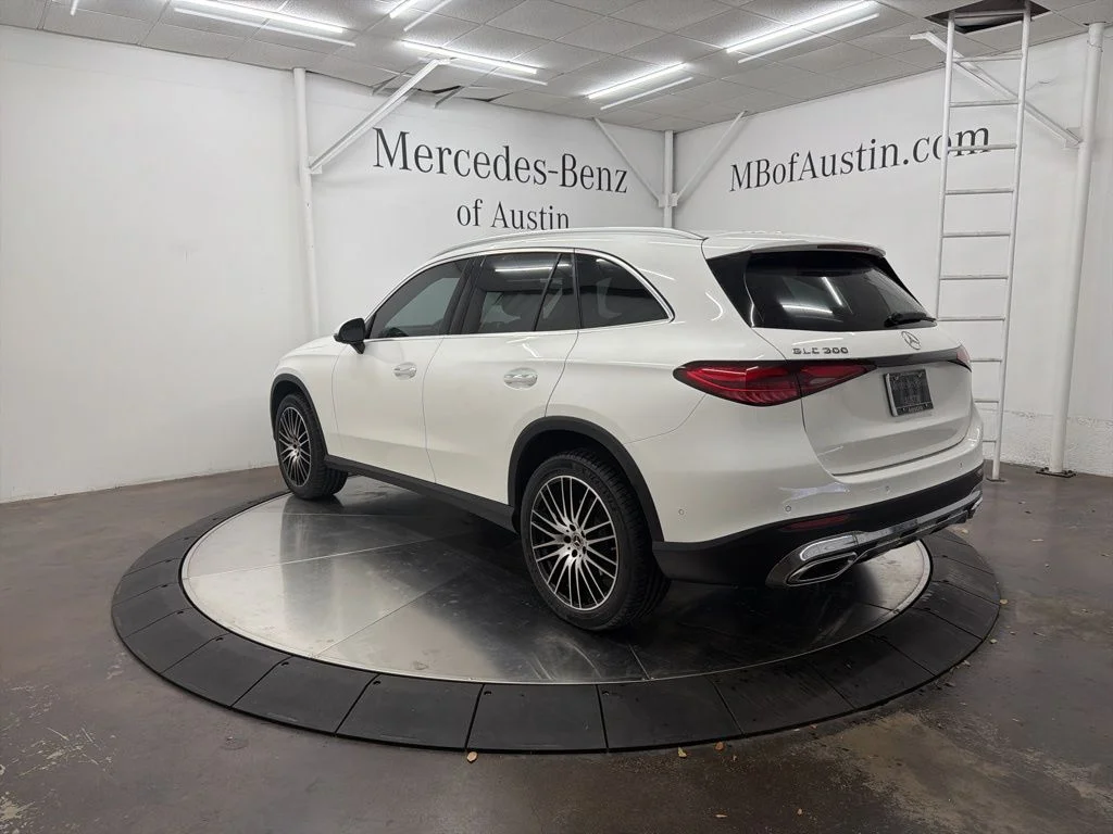 Used 2026 White Mercedes-Benz GLC 300 image 5