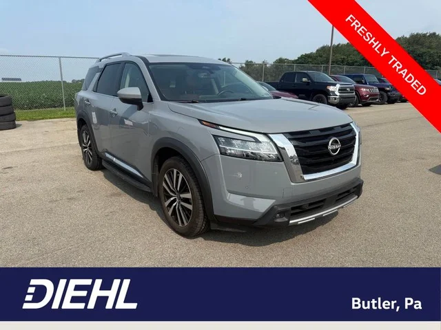 2023 Nissan Pathfinder Platinum