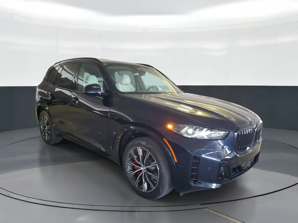 Used 2026 Black BMW sDrive40i image 2
