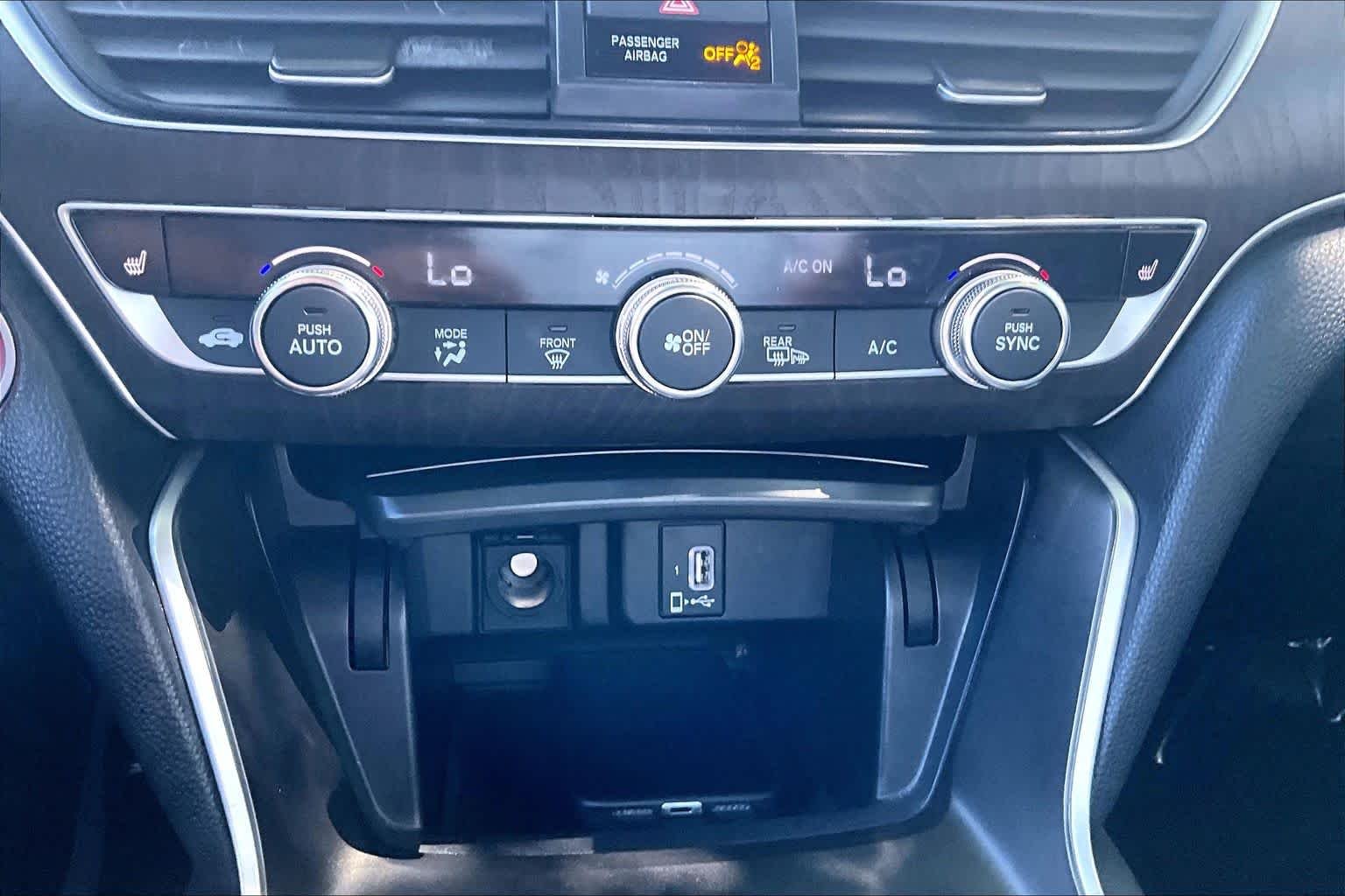 Used 2020 Lunar Silver Metallic Honda EX-L image 34