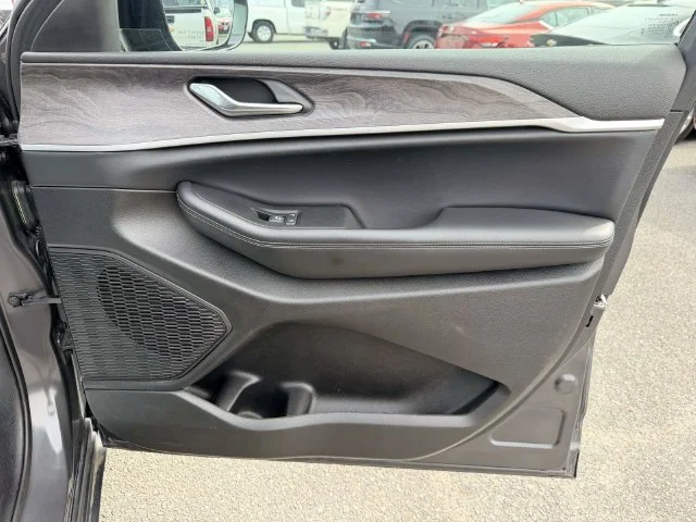 2025 Jeep Grand Cherokee Limited - Photo 8