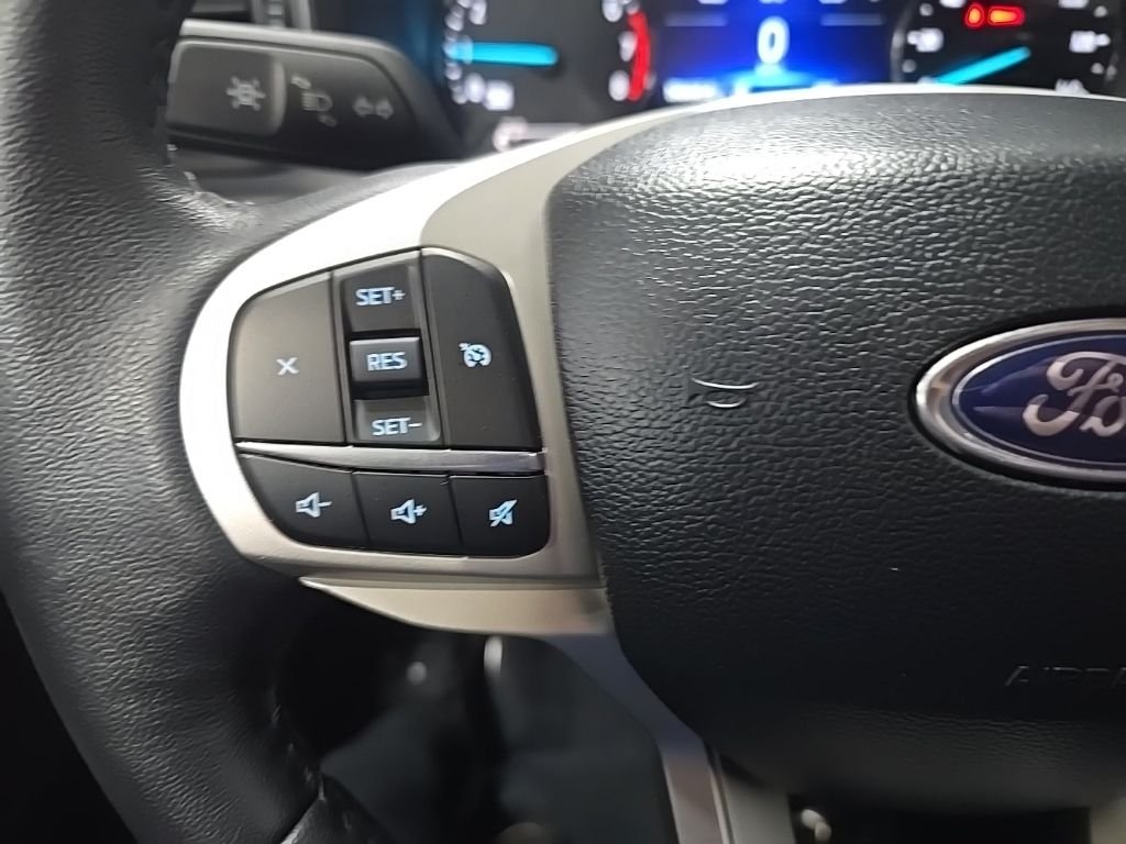 Used 2024 Green Metallic Ford XLT image 25