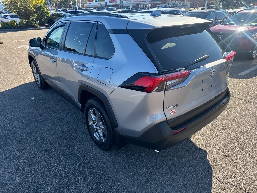 Used 2025 Silver Toyota XLE image 5