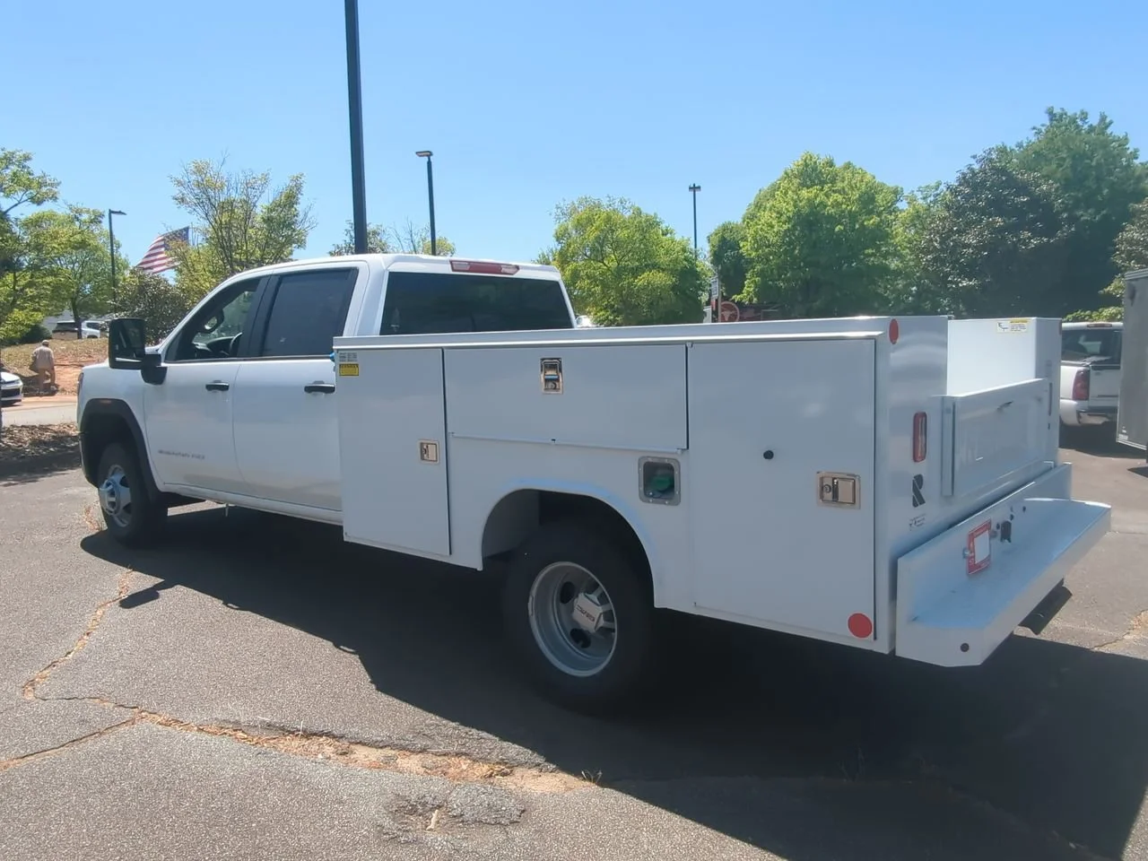 New 2026 Summit White GMC Pro image 6