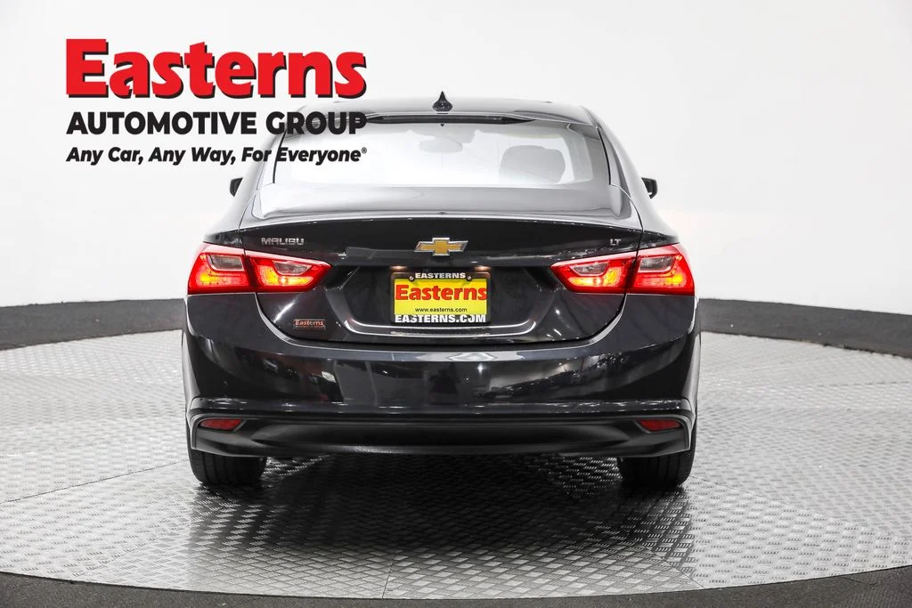 Used 2023 Gray Chevrolet LT image 6