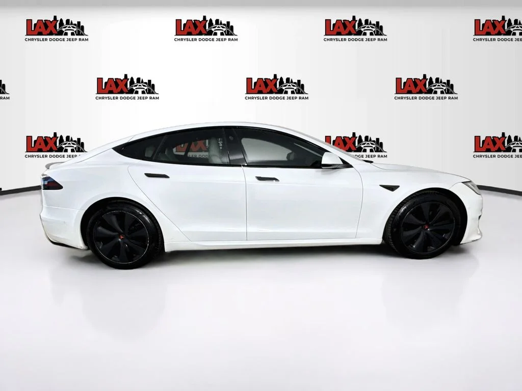 Used 2023 White Tesla Plaid image 8