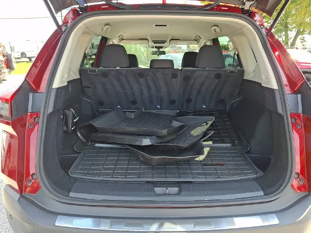 Used 2023 Red Nissan SV image 28