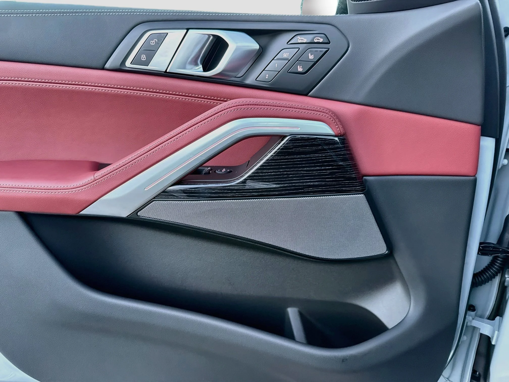 New 2027 Brooklyn Grey Metallic BMW xDrive40i image 21