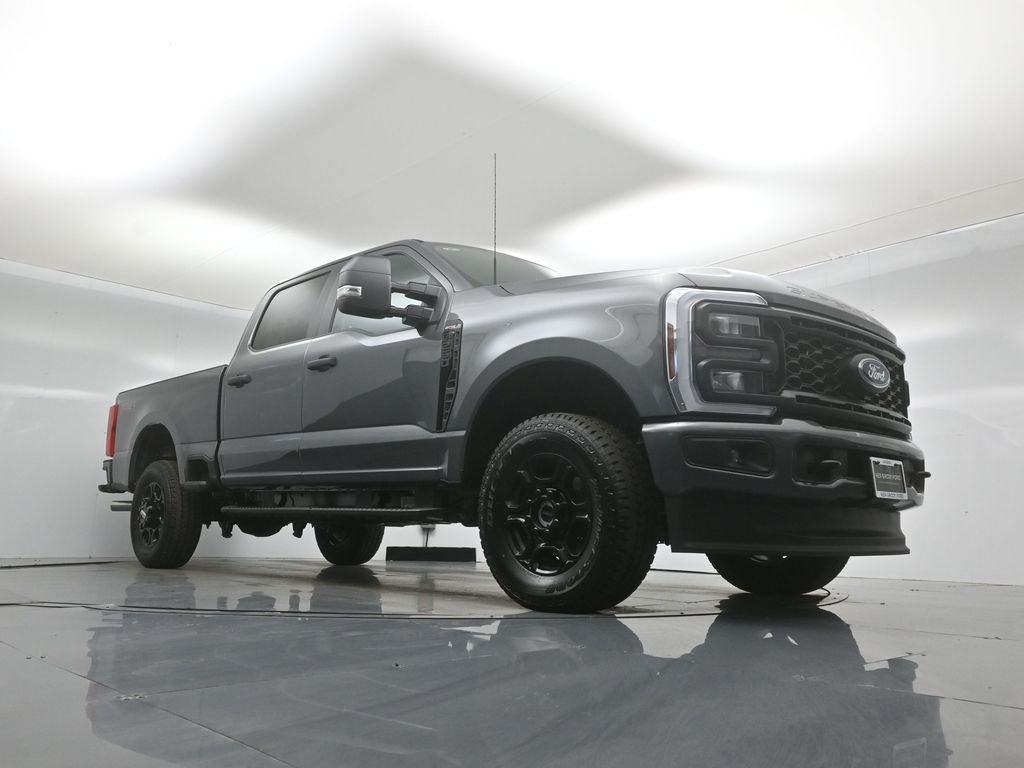 New 2026 Carbonized Gray Metallic Ford XL image 40
