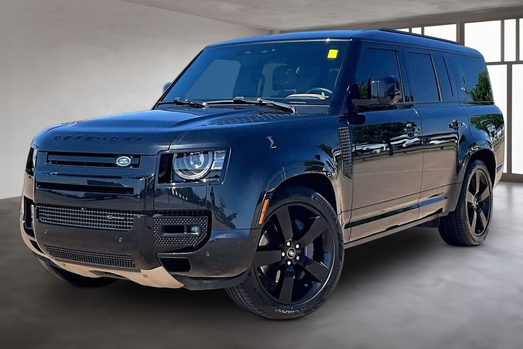 2023 Land Rover Defender X-Dynamic SE's photo