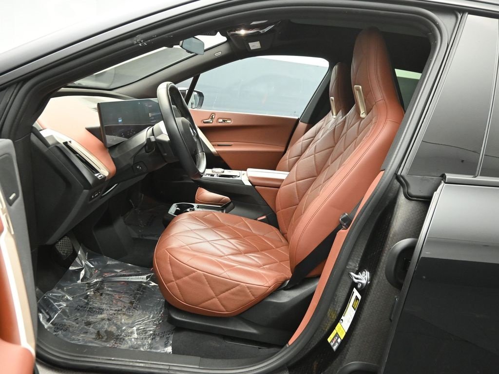 2023 BMW IX - Image 9