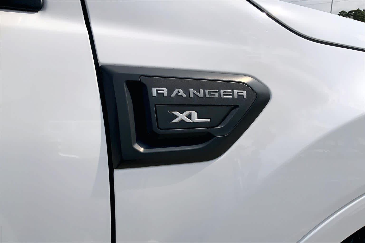 Used 2022 Oxford White Ford XL image 7