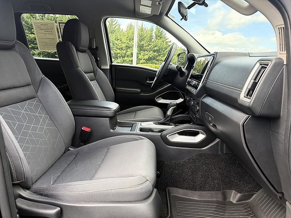 Used 2025 Super Black Nissan SV image 19