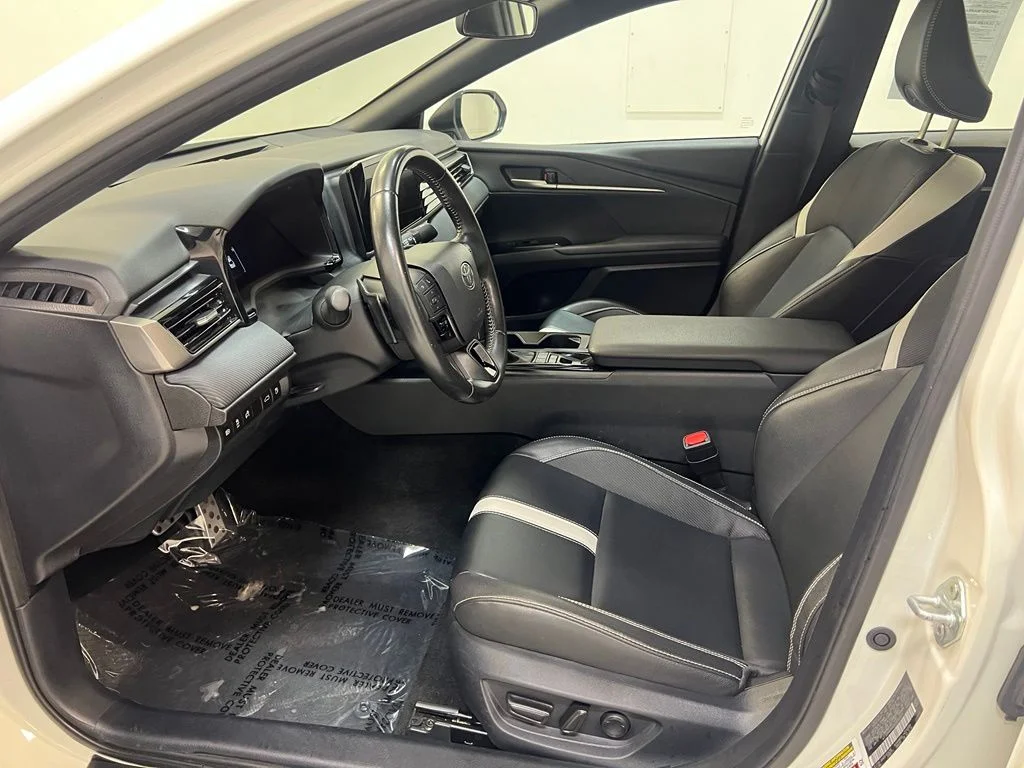 Used 2025 White Toyota SE image 15