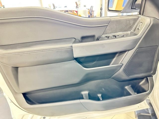 New 2026 Oxford White Ford XLT image 16