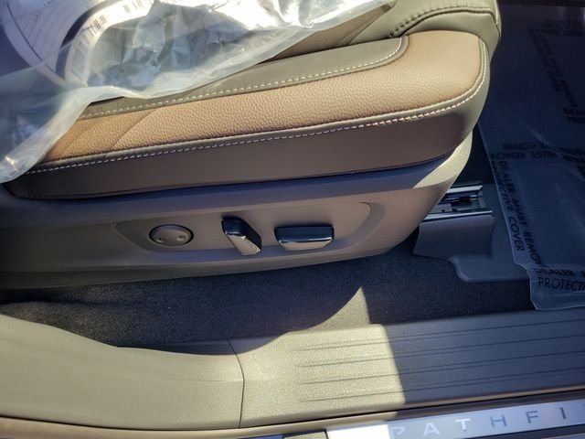 New 2026 Nissan Pathfinder Platinum