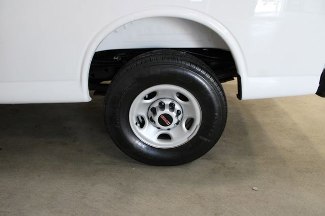 New 2026 Summit White GMC Work Van image 33