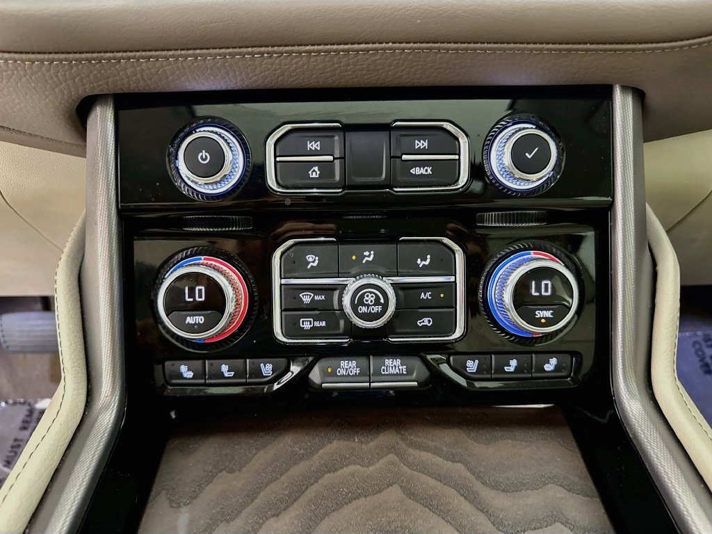 Used 2022 Black GMC Denali image 16