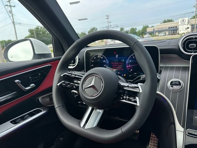 New 2026 MANUFAKTUR Moonlight White Metallic Mercedes-Benz GLC 300 image 30