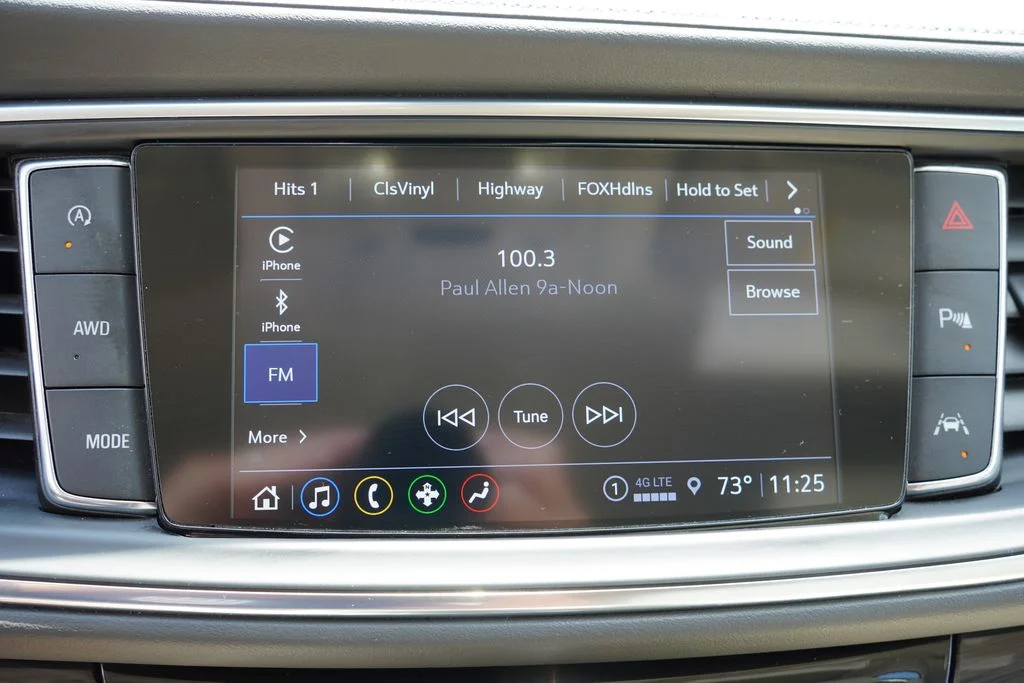 Used 2024 White Frost Tricoat Buick Essence image 27