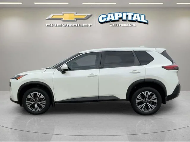 Used 2023 White Nissan SV FWD image 2