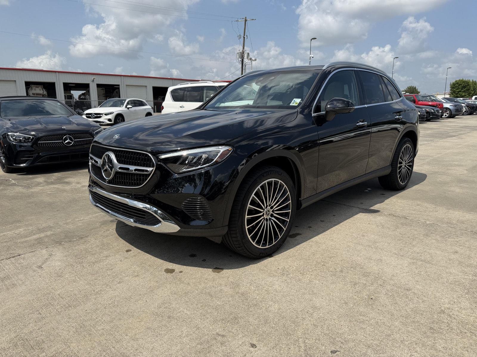 Certified Used 2026 Black Mercedes-Benz GLC 300 image 3