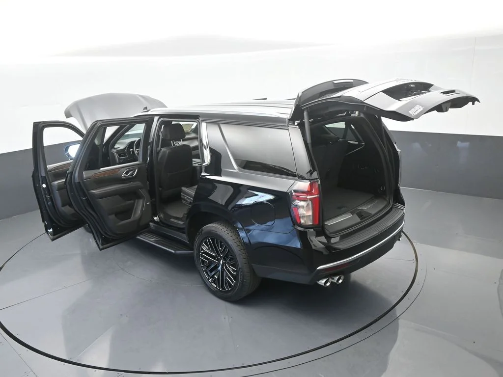Used 2021 Black Chevrolet High Country image 79