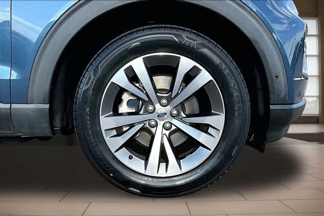 Used 2020 Blue Ford Platinum image 9