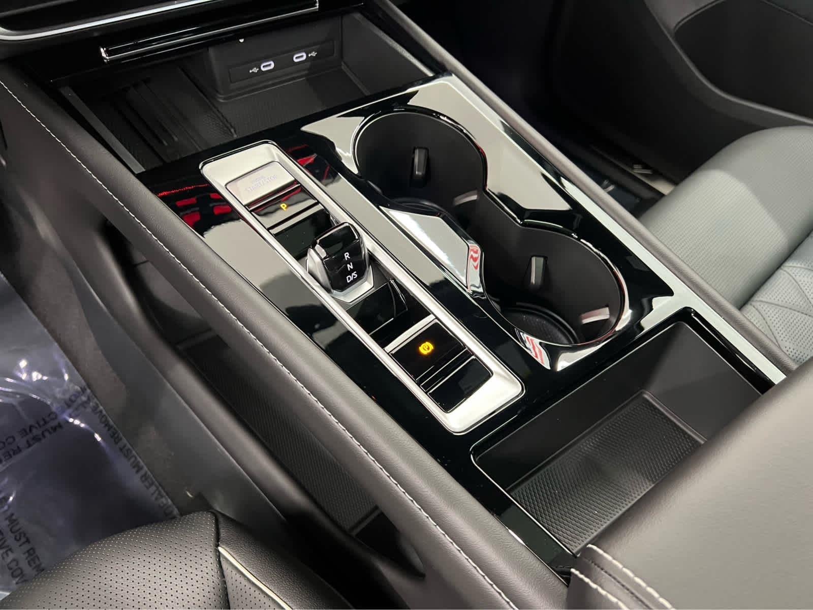 2026 Volkswagen Atlas Cross Sport SEL Premium R-LINE - Photo 18