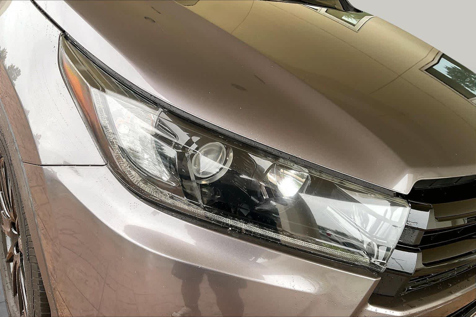 Used 2019 Predawn Gray Mica Toyota SE image 25