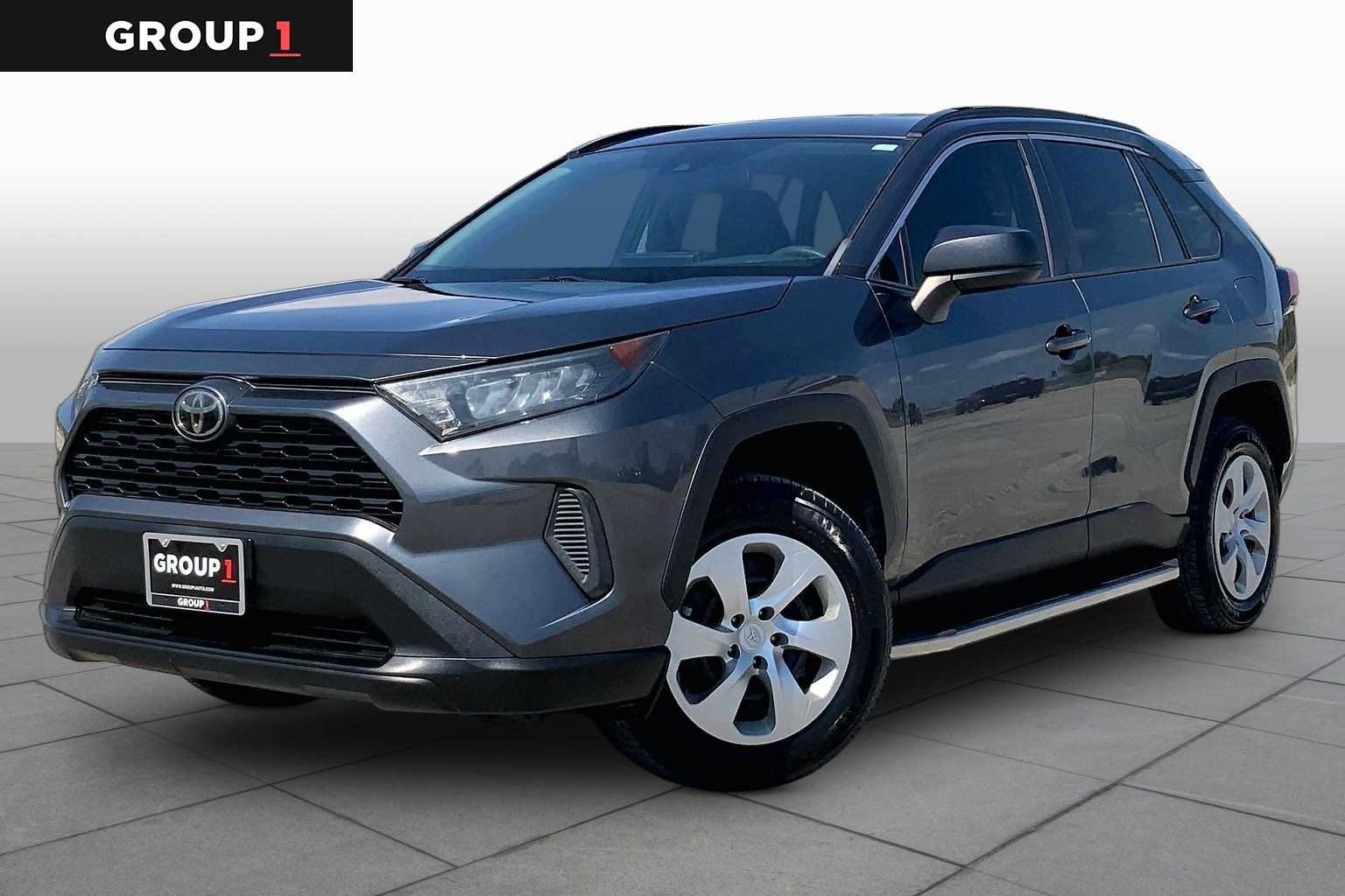 2020 Toyota RAV4 LE