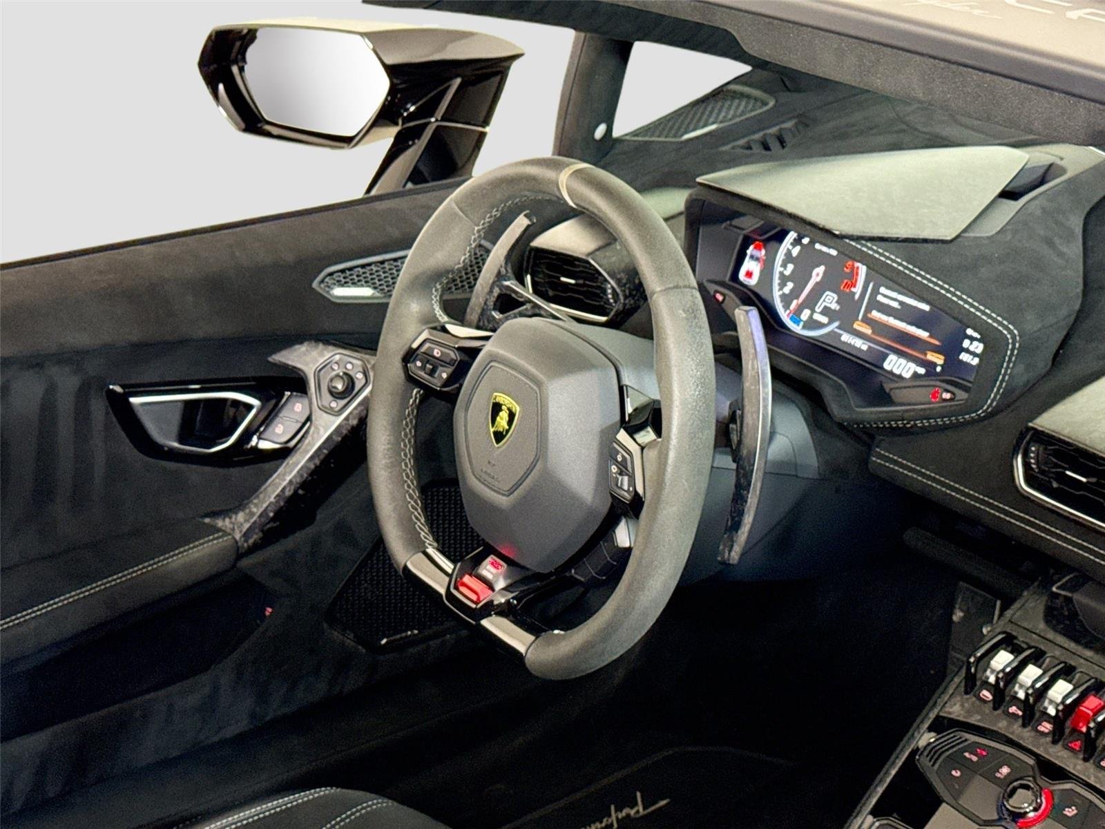 Used 2018 Nero Noctis Lamborghini Performante Spyder | Carbon Buckets | Branding Pkg image 28
