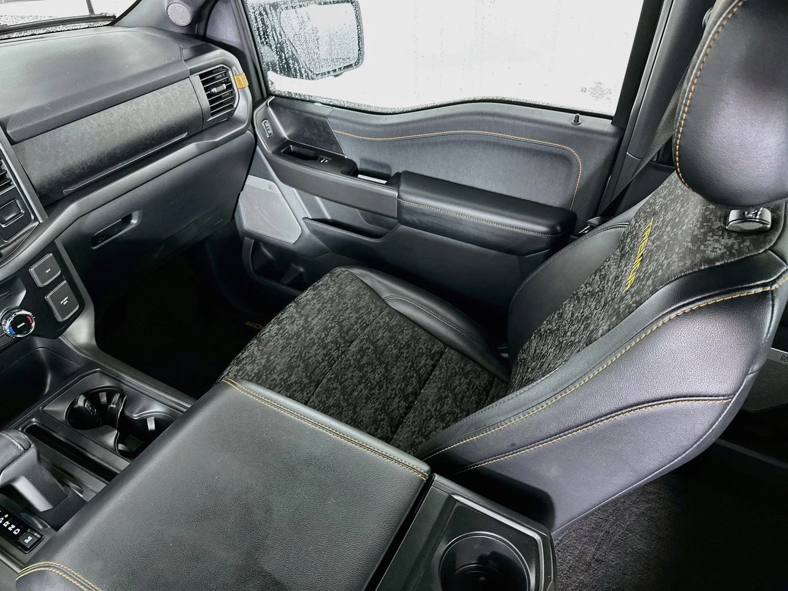 Used 2024 Carbonized Gray Metallic Ford Tremor image 25