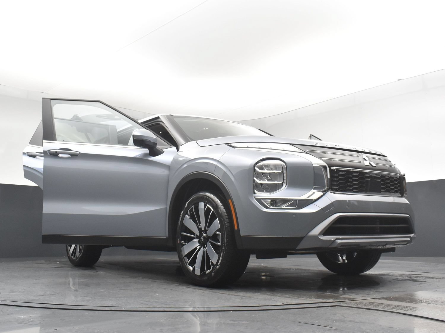 New 2026 Gray Mitsubishi SE 1.5T 2WD image 32