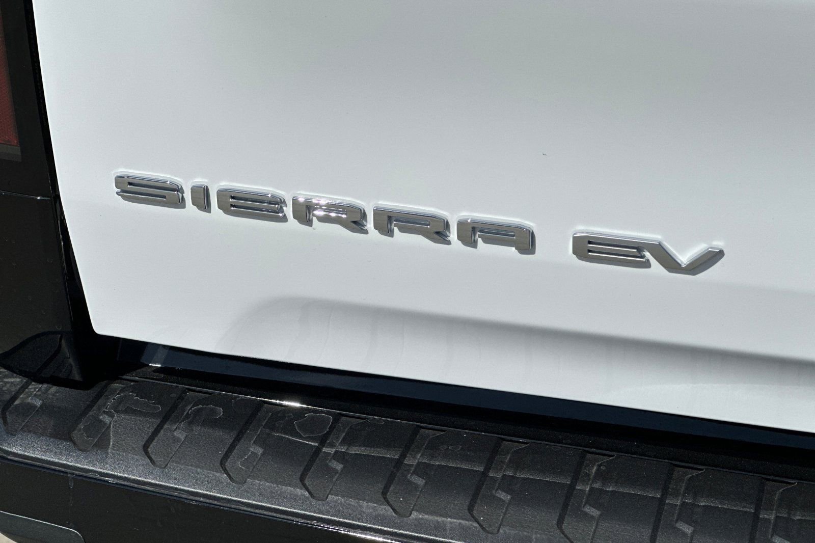 2025 GMC Sierra EV Denali - Photo 26