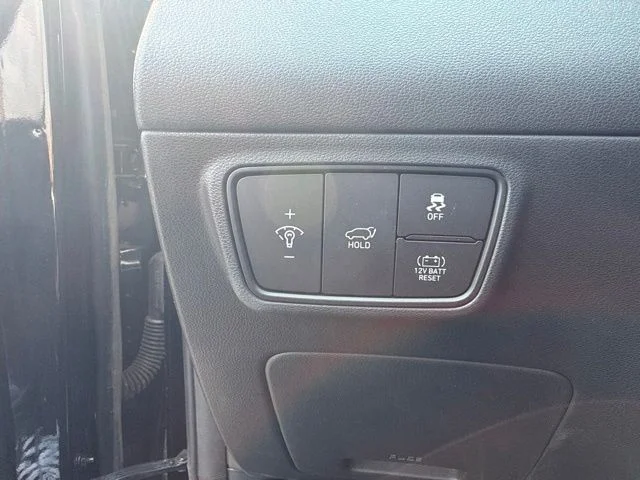 Used 2023 Phantom Black Hyundai Blue image 19