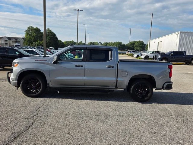 Used 2023 Gray Chevrolet Custom image 4