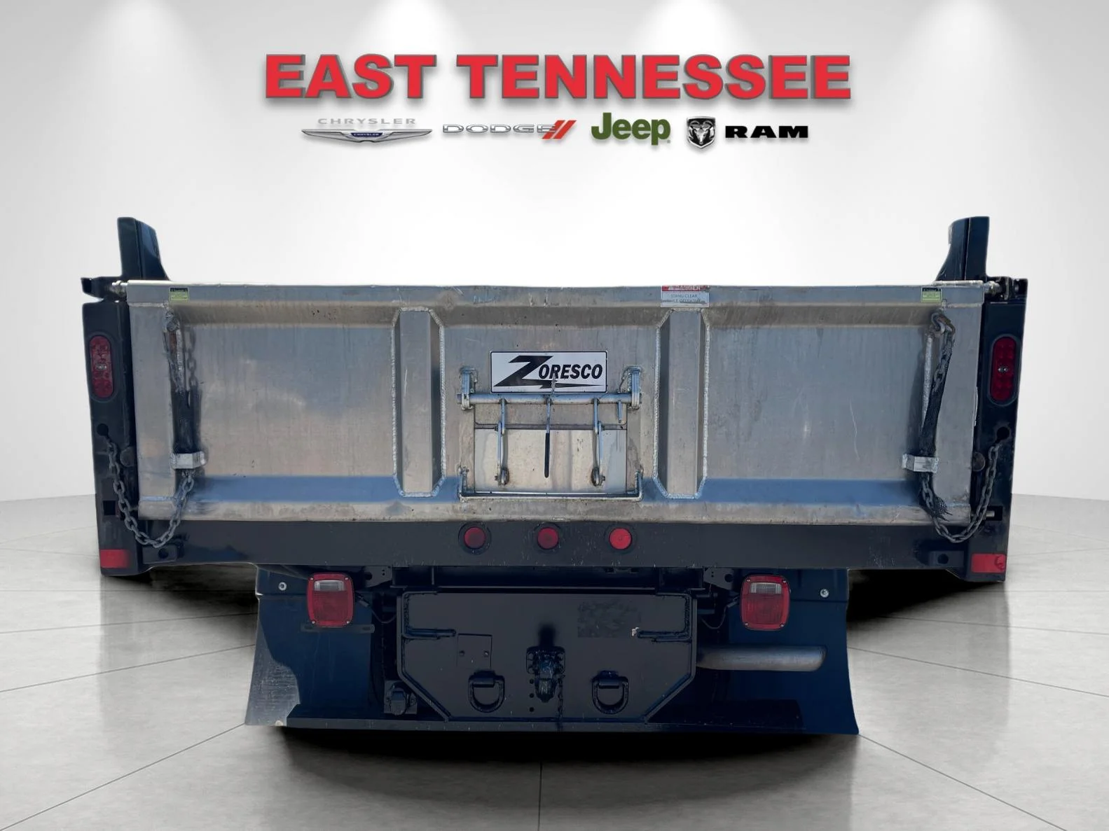Used 2023 White Ford XL image 4