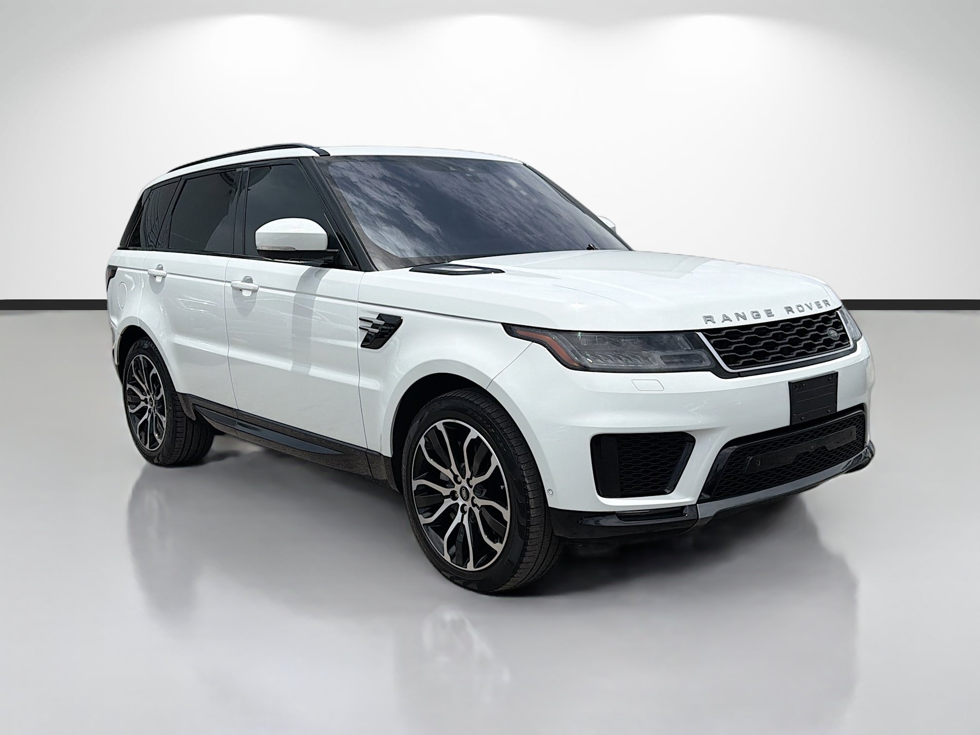 Used 2019 Fuji White Land Rover HSE image 7