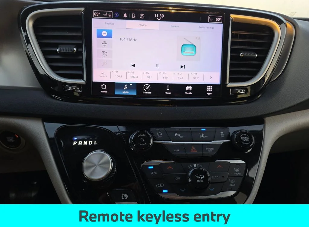 Used 2023 Gray Chrysler Touring L image 12