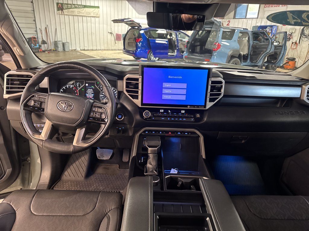 Used 2024  Toyota SR5 image 17