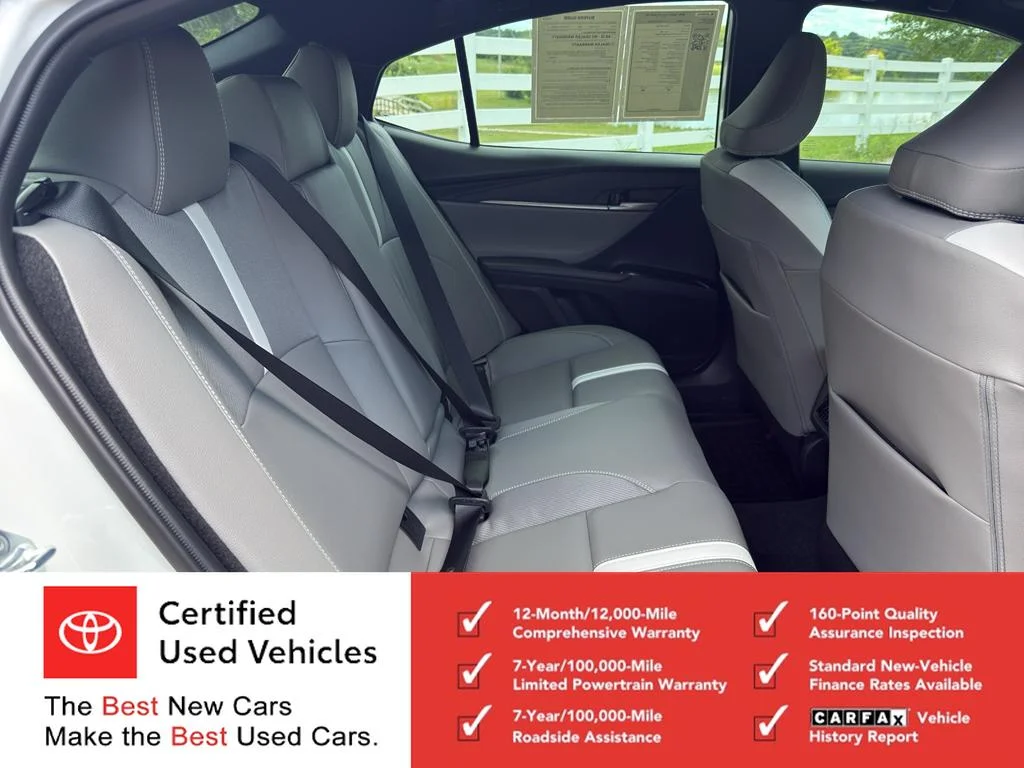 Used 2026 Ice Cap Toyota SE image 13