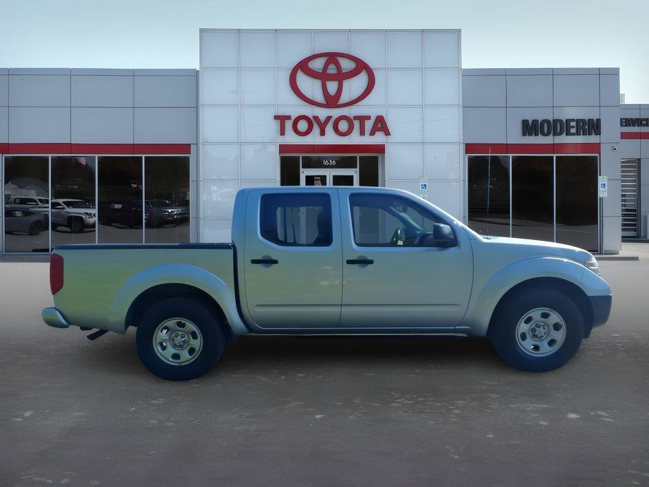 Used 2021 Brilliant Silver Metallic Nissan S image 6