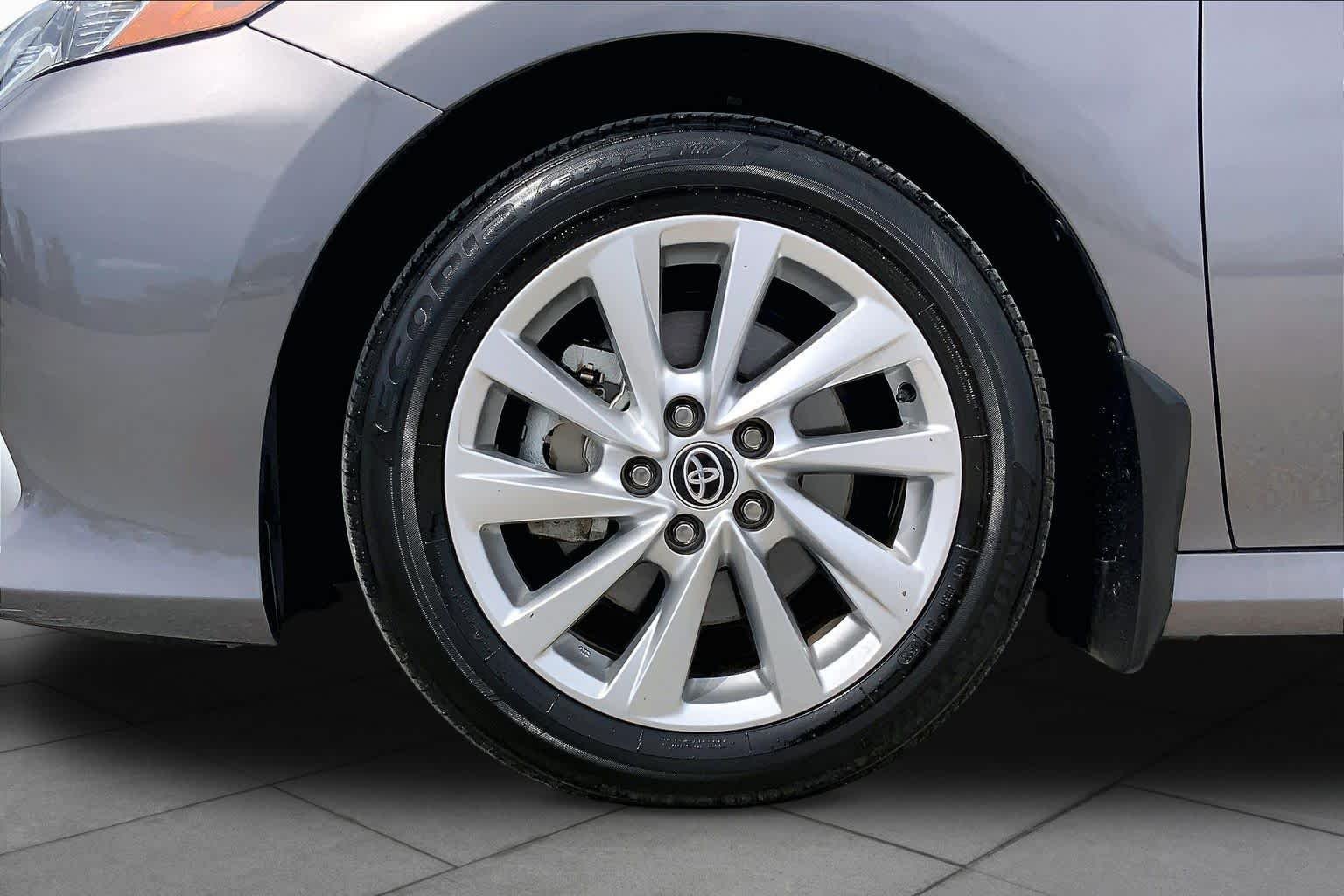 Used 2023 Predawn Gray Mica Toyota LE image 11