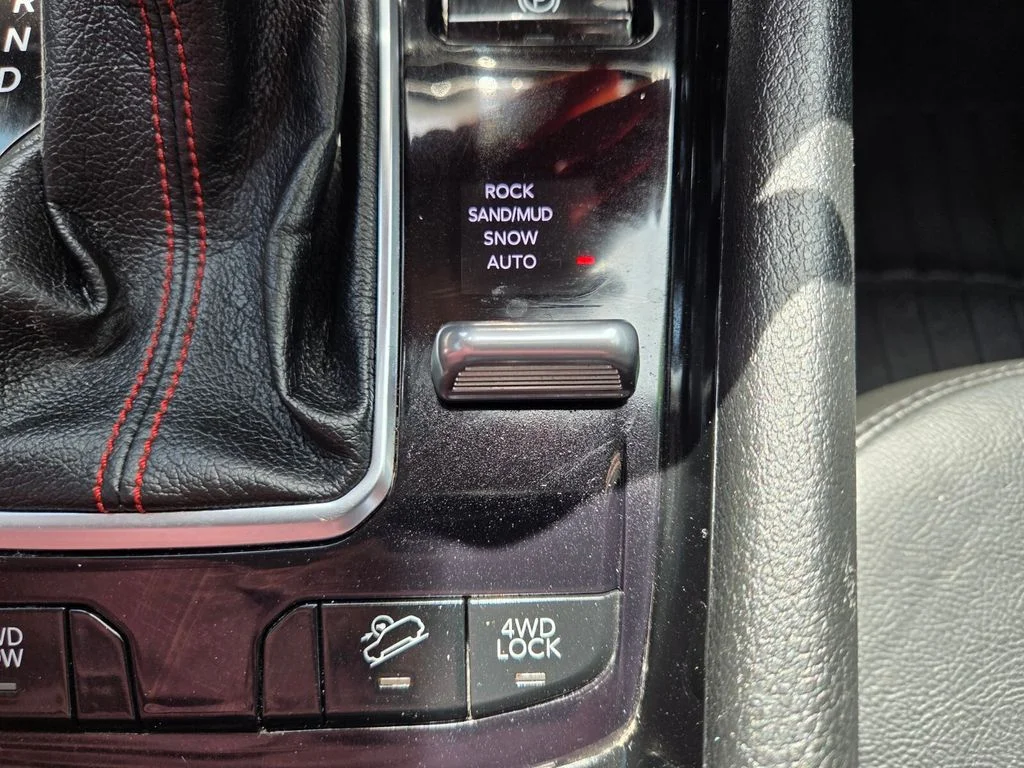 Used 2022 Silver Jeep Trailhawk image 29
