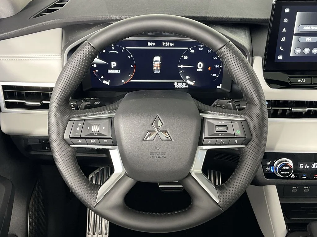 2025 Mitsubishi Outlander Plug-in Hybrid Platinum Edition - Photo 7