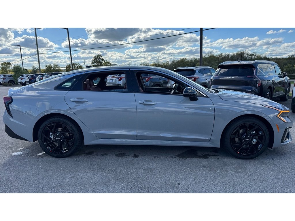 2026 Kia K5 GT-Line photo 2