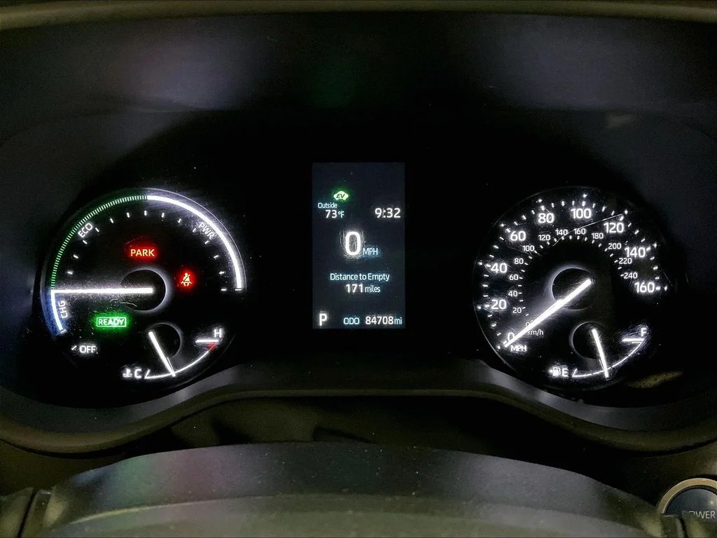 Certified Used 2023 Silver Toyota LE image 24
