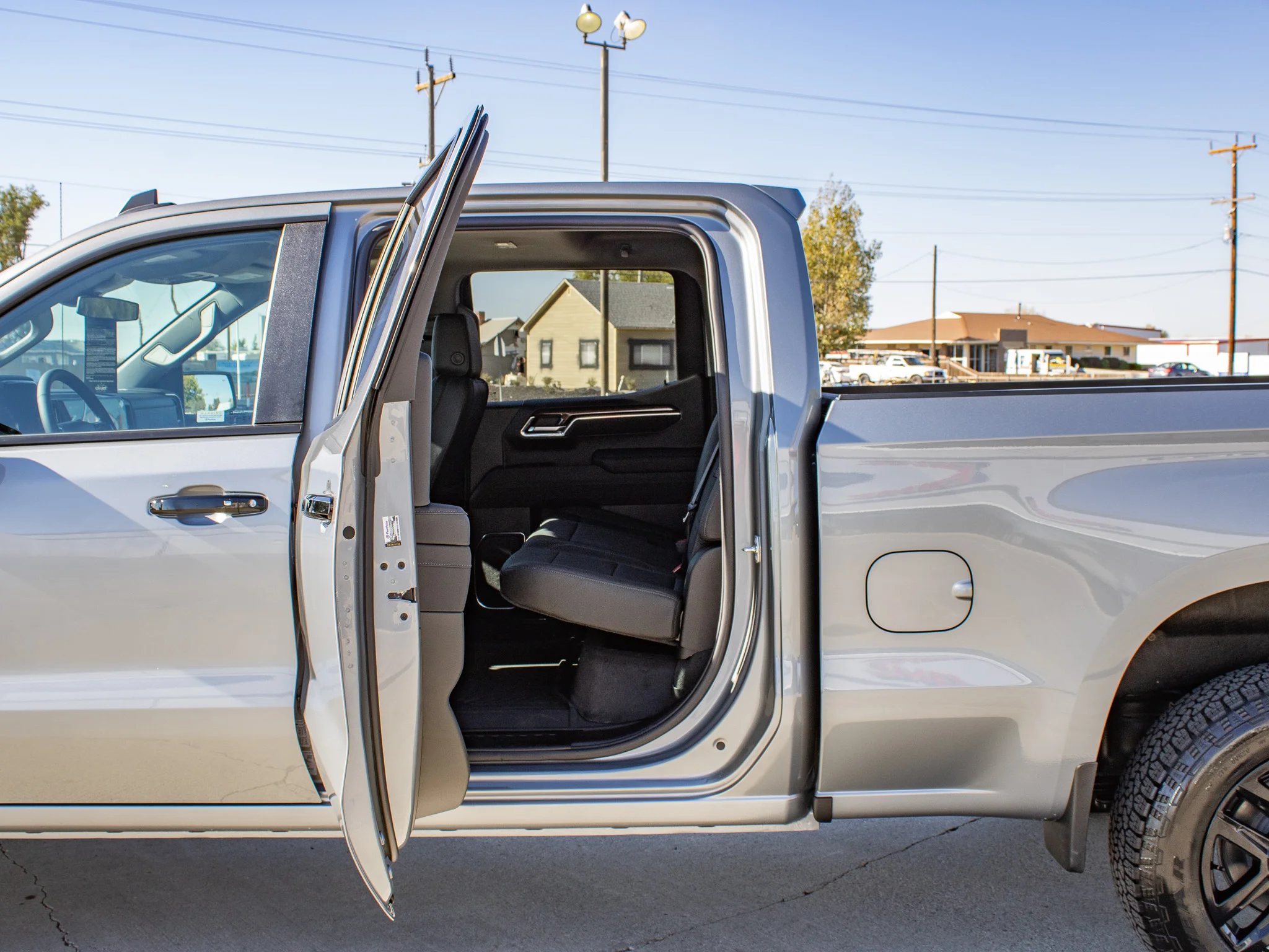 New 2026 STERLING GRAY METALLIC Chevrolet LT Trail Boss image 14