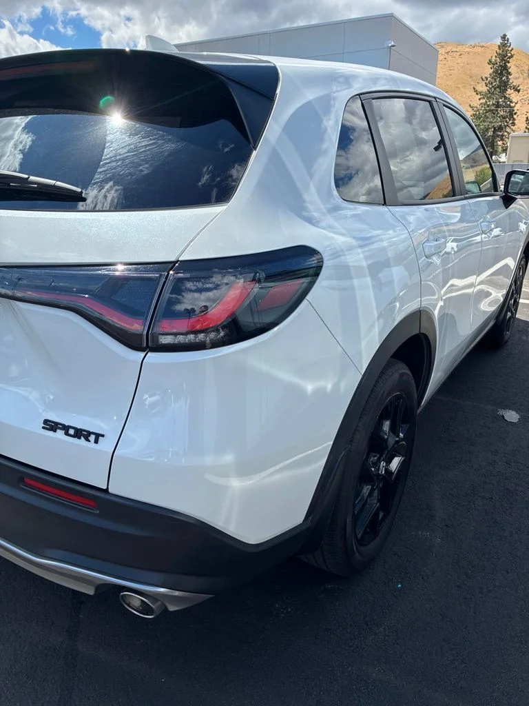 Used 2024 Platinum White Pearl Honda Sport image 4